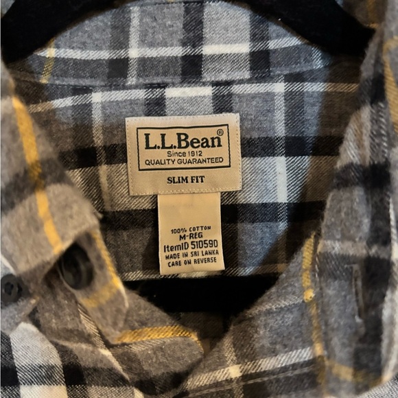 L.L. Bean Men’s Shirt Medium Flannel Slimfit Button Down - Picture 3 of 5